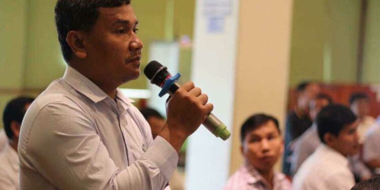 Cambodia urged to drop lawsuit against rights activist