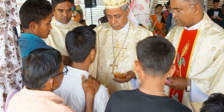 Indian Church schools face fresh threat over Christian symbols