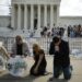 U.S. bishops call for prayer ahead of Supreme Court hearings on abortion pill