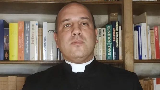 Prosecutor dismisses case against French priest who said homosexual relations are a sin