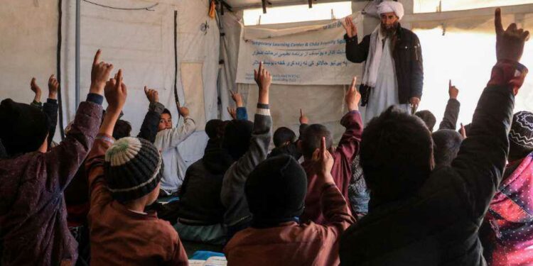 Afghan kids remain in makeshift schools six months after quake
