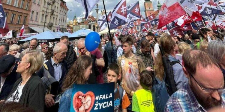 Abortion liberalization plan sparks Catholic protests in Europe