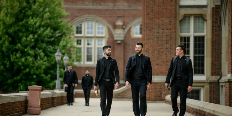 First-year seminarians will unplug from technology starting in fall at Detroit seminary
