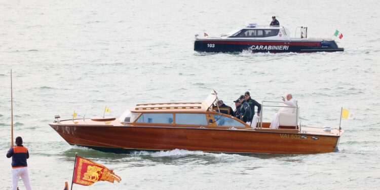 Pope Francis arrives in Venice, meets with women inmates and artists