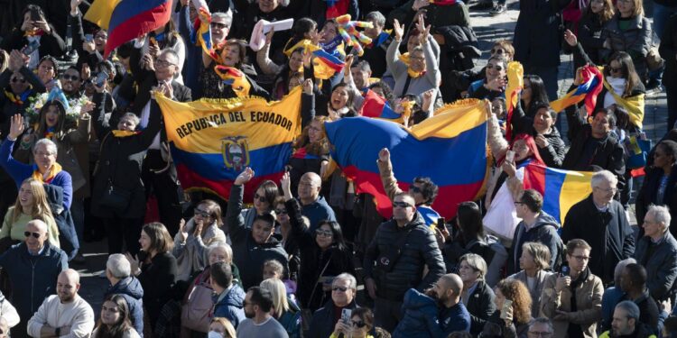 President of Ecuador and Pope Francis: A Meeting of Cultures