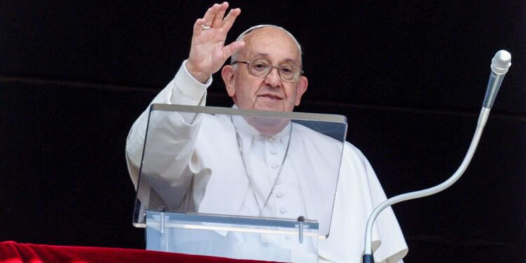 Regina Coeli: Pope Francis’ Call for Peace and Healing