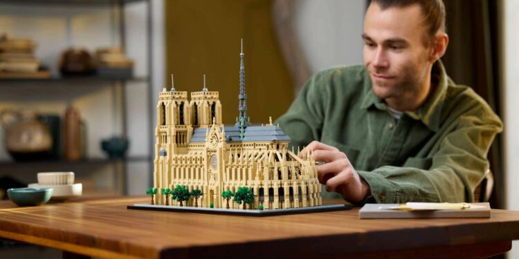 LEGO announces Notre-Dame de Paris Cathedral set