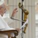 Pope Francis tells faithful: Learn some of the Psalms by heart