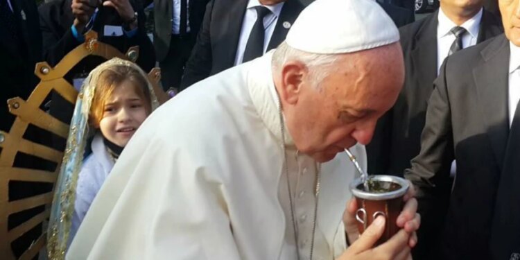 Cookies and empanadas in Dilexit Nos: food references in the teachings of Pope Francis