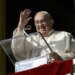 Pope Francis: Self-sacrifice, humble service are key to good leadership   