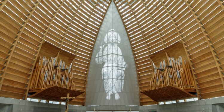 Diocese of Oakland says it will pay up to $200 million for hundreds of abuse claims