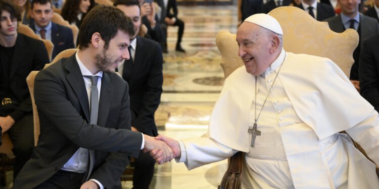 Pope Francis addresses youth mental health concerns, calls for ‘educational alliance’