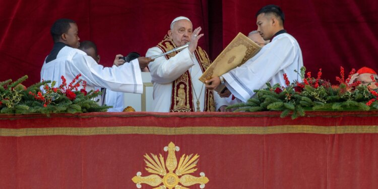 Urbi et Orbi: Pope Francis urges world leaders to pursue dialogue, peace in Jubilee Year