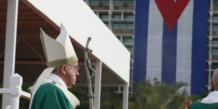 Cuba to release 553 prisoners for Jubilee at pope’s request