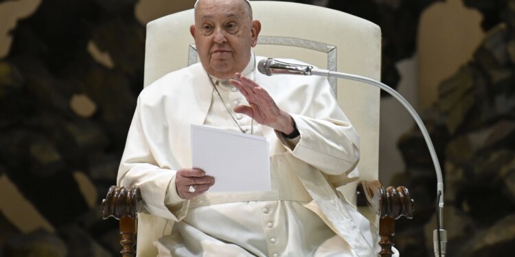 Pope Francis urges all Catholics to be ‘missionaries of hope’ through prayer and action