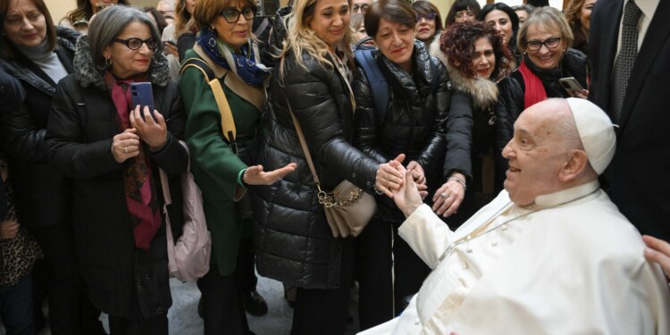 Pope Francis praises midwives, OB-GYNs who welcome babies with ‘humanity’