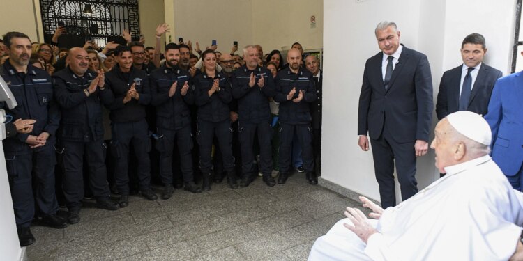 Pope Francis makes surprise visit to Regina Coeli prison on Holy Thursday