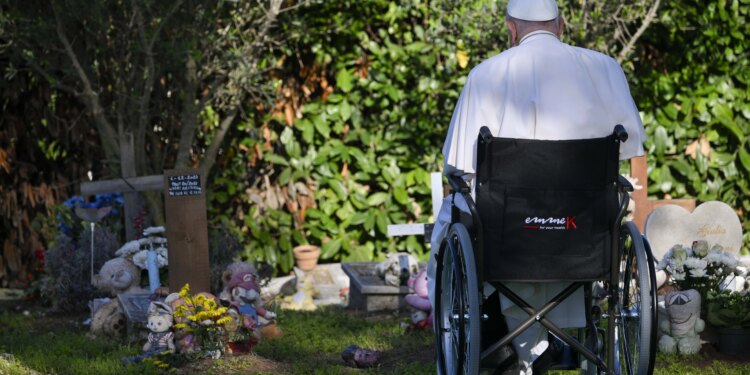 ‘Death is not the end of everything’: Vatican releases pope’s reflections on aging, dying