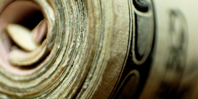 New Jersey parish employee pleads guilty to stealing nearly $300,000 from 2 churches