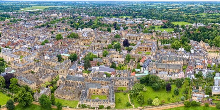 Prominent Catholic bioethics center in Oxford, England, shuttered amid financial strain