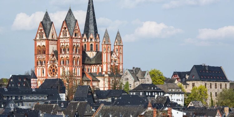 German bishops brace for budgetary blow amid financial crisis