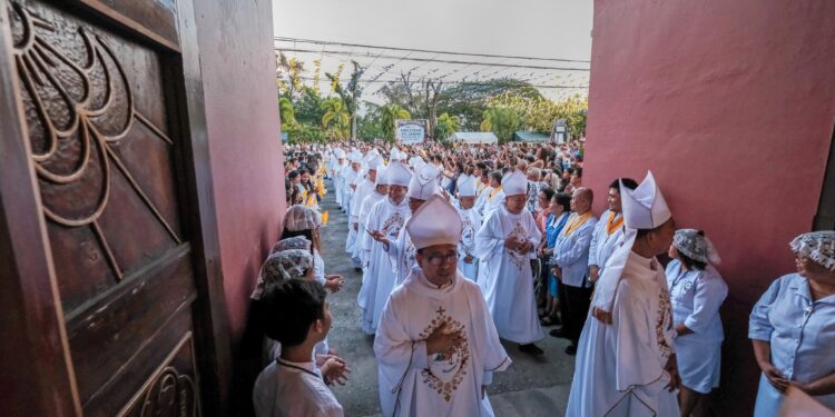 Ban online gambling, Filipino bishops ask Marcos government