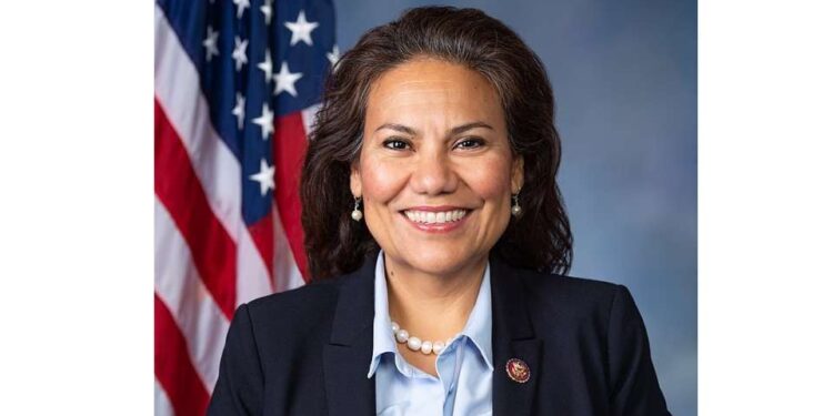 Catholic advocates praise attempt at immigration reform