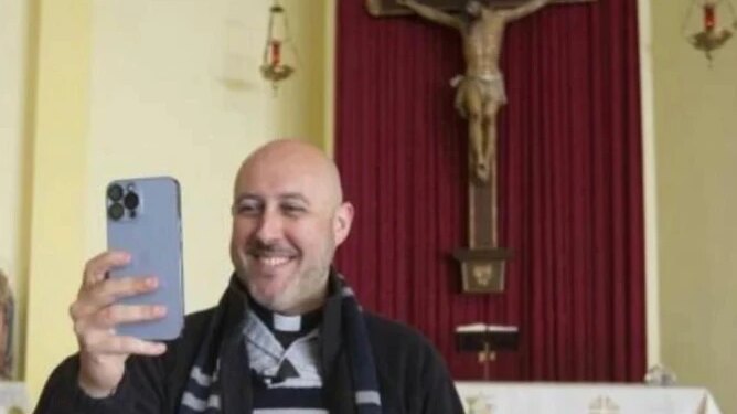 Priest shares how he battled depression, emerged from ‘dark pit’ of temptation to suicide