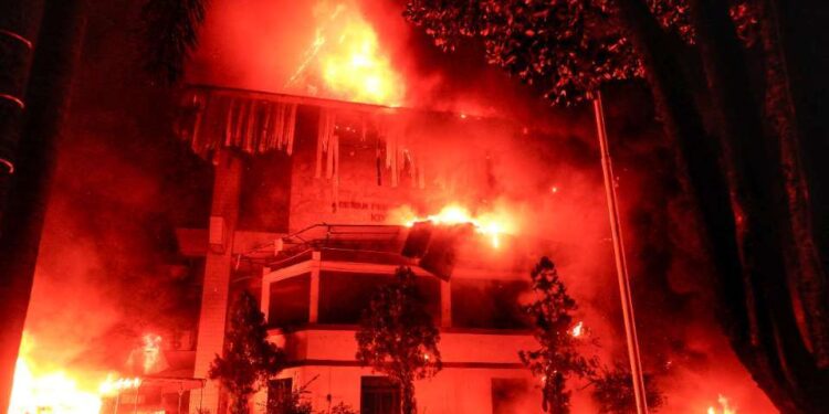 Indonesia protest blaze kills 3 as anger erupts over driver death