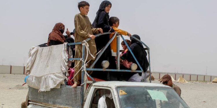 Pakistan renews drive to repatriate Afghans