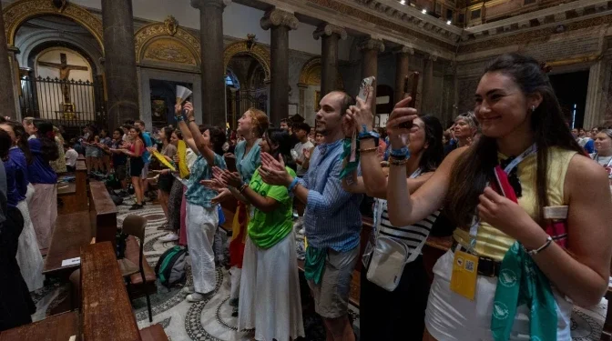 ‘We’re not spiritual tourists’: Young people sign manifesto in Rome for Europe with a soul