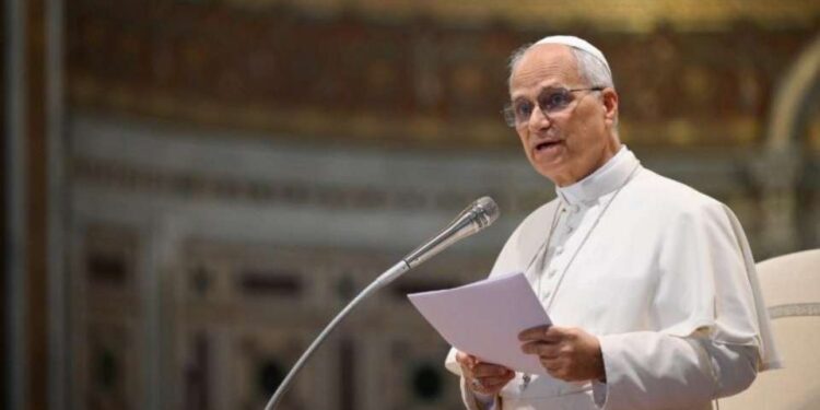 Pope: Family's role in church, society needs support