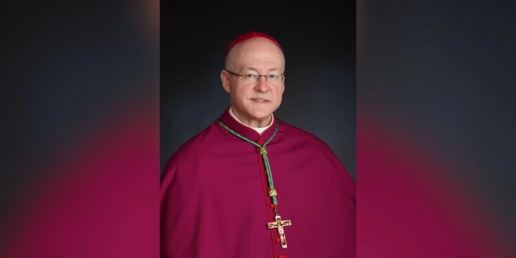 Milwaukee archbishop open to granting Mass dispensation for migrants