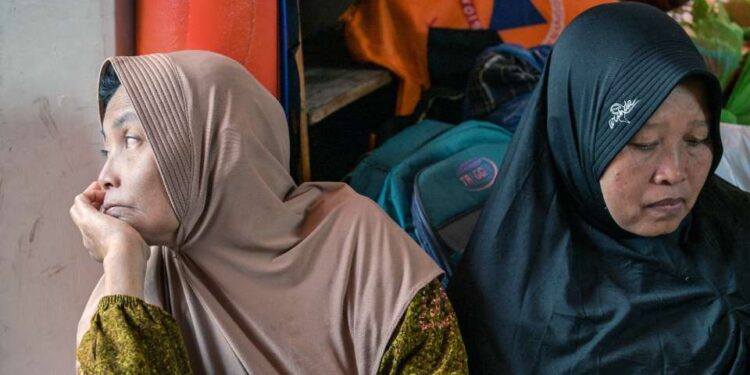 Indonesia school collapse death toll rises to 13