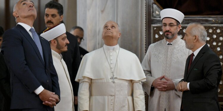 Pope Leo XIV visits emblematic Turkish mosque in sign of fraternity with Muslims