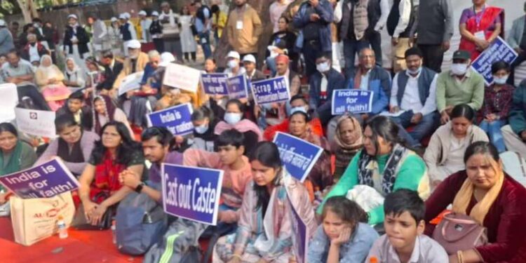 Christians protests increasing violence near Indian parliament