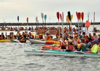 Nuns, activists block shipping at Australia’s largest coal port