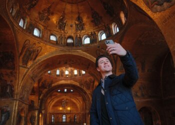 David Henrie and EWTN Studios to release ‘Seeking Beauty’ docuseries in the new year