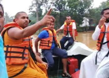 Sri Lankans turn churches, temples into emergency camps for cyclone survivors
